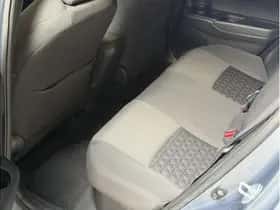 Toyota C-HR (2020) thumbnail 22