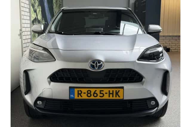 Toyota Yaris Cross (2022) thumbnail 3