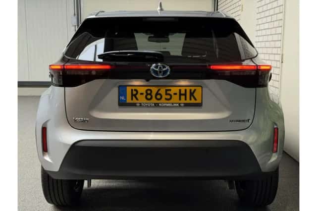 Toyota Yaris Cross (2022) thumbnail 4