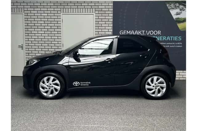 Toyota Aygo X (2023) thumbnail 3