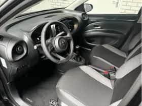 Toyota Aygo X (2023) thumbnail 10
