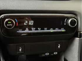 Toyota Yaris (2025) thumbnail 11