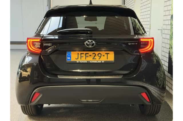 Toyota Yaris (2025) thumbnail 4