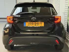 Toyota Yaris (2025) thumbnail 4