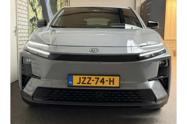 Toyota C-HR+ (2026) thumbnail 3