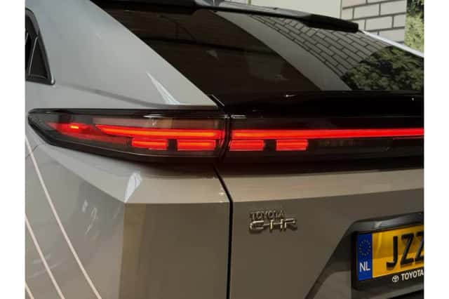 Toyota C-HR+ (2026) thumbnail 6