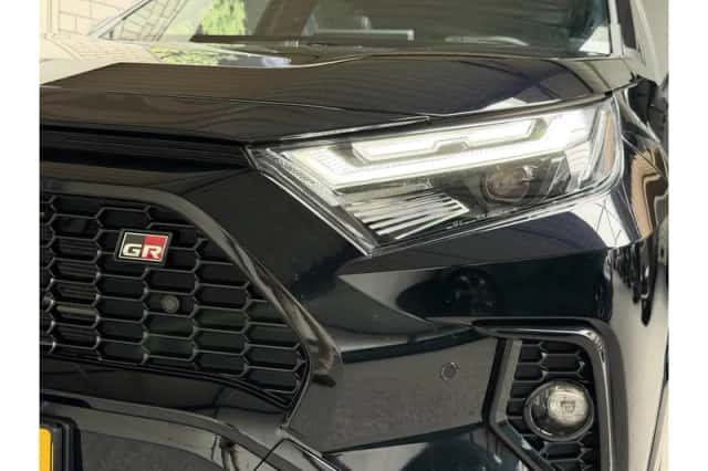Toyota RAV4 (2025) thumbnail 5