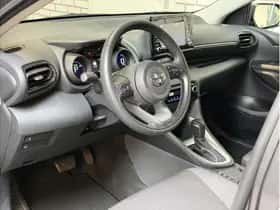 Toyota Yaris (2023) thumbnail 7