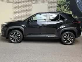 Toyota Yaris Cross (2024) thumbnail 2