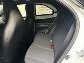 Toyota Aygo X (2025) thumbnail 14