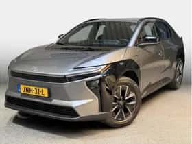 Toyota bZ4X (2025) thumbnail 1