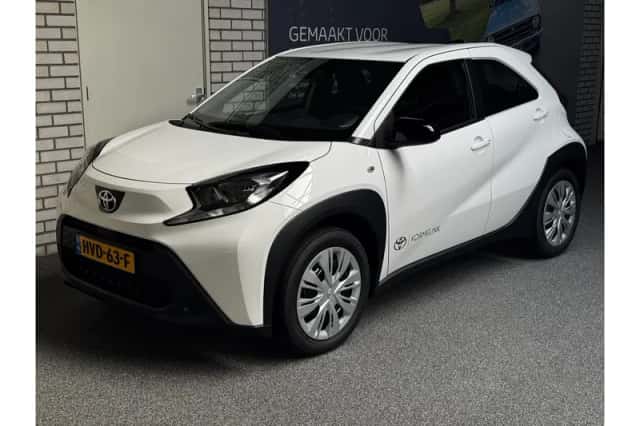 Toyota Aygo X (2025) thumbnail 2