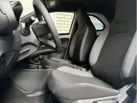 Toyota Aygo X (2025) thumbnail 11