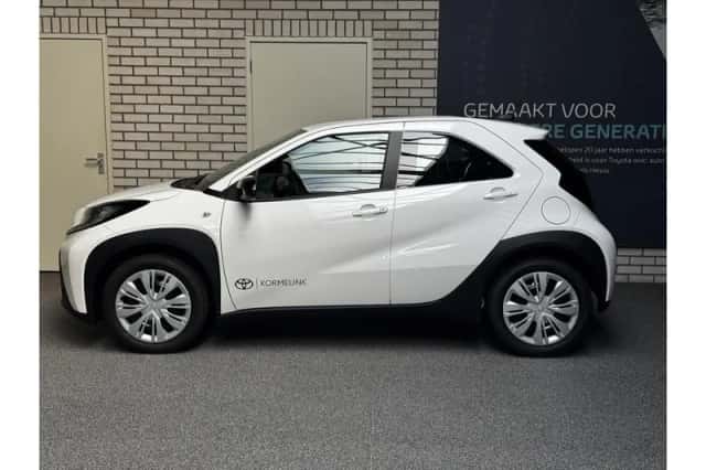 Toyota Aygo X (2025) thumbnail 3