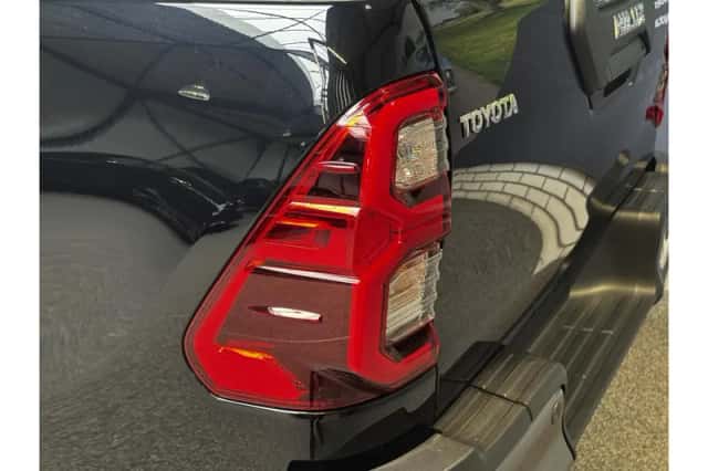 Toyota Hilux (2026) thumbnail 6