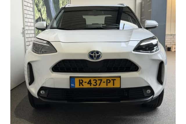 Toyota Yaris Cross (2022) thumbnail 3