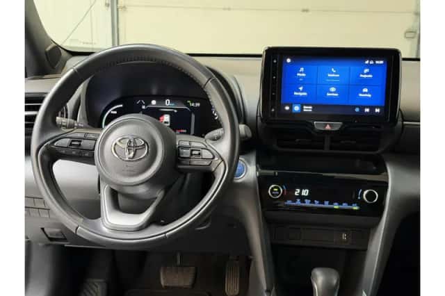 Toyota Yaris Cross (2022) thumbnail 6
