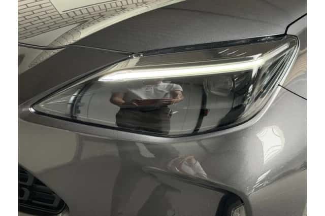 Toyota Yaris Cross (2025) thumbnail 4