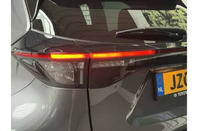 Toyota Yaris Cross (2025) thumbnail 5