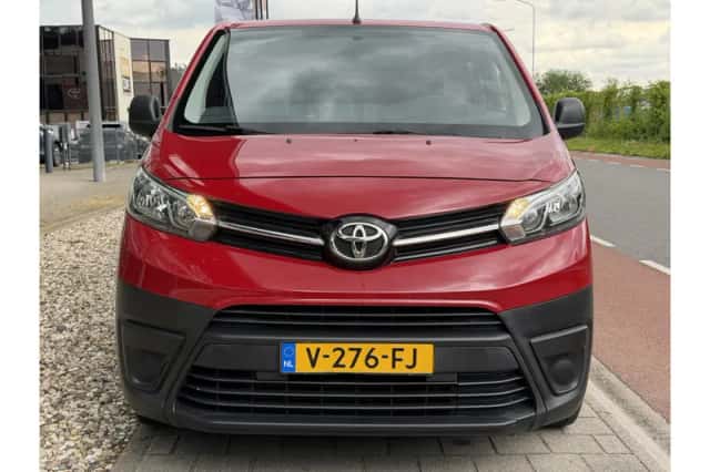 Toyota Proace (2017) thumbnail 6
