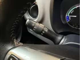 Toyota Yaris (2017) thumbnail 27