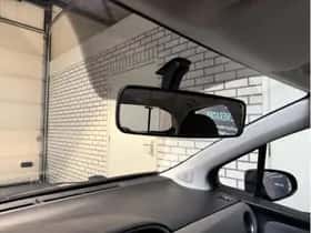 Toyota Yaris (2017) thumbnail 32