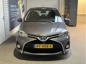 Toyota Yaris (2017) thumbnail 5