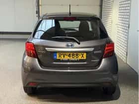 Toyota Yaris (2017) thumbnail 6