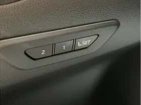 Toyota C-HR (2026) thumbnail 12