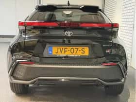 Toyota C-HR (2026) thumbnail 4