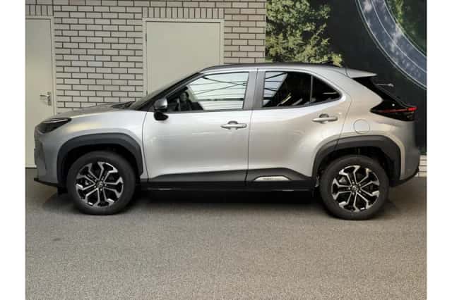 Toyota Yaris Cross (2025) thumbnail 2