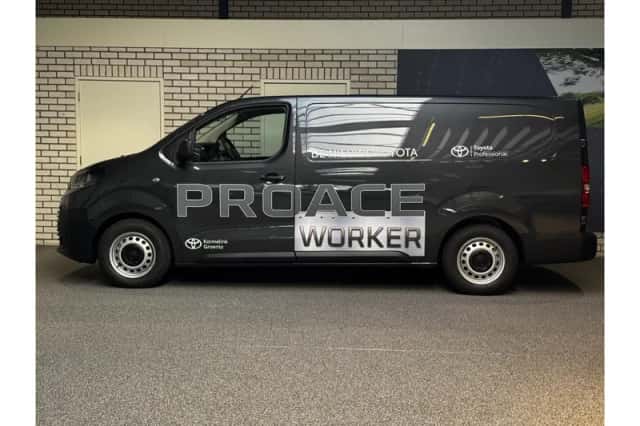Toyota Proace (2024) thumbnail 2