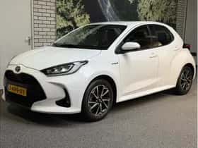 Toyota Yaris (2020) thumbnail 2