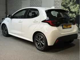 Toyota Yaris (2020) thumbnail 4