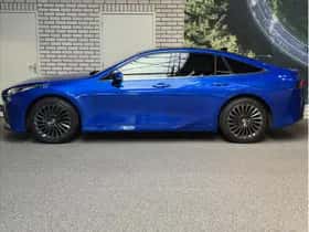 Toyota Mirai (2021) thumbnail 2
