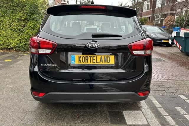 Kia Carens (0) thumbnail 5