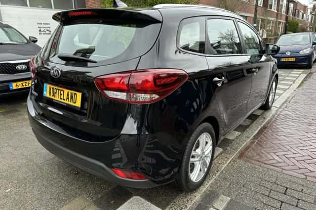Kia Carens (0) thumbnail 6