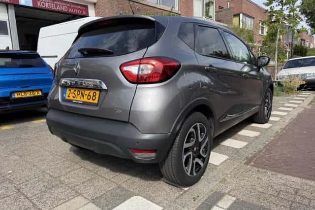 Renault Captur (0) thumbnail 4