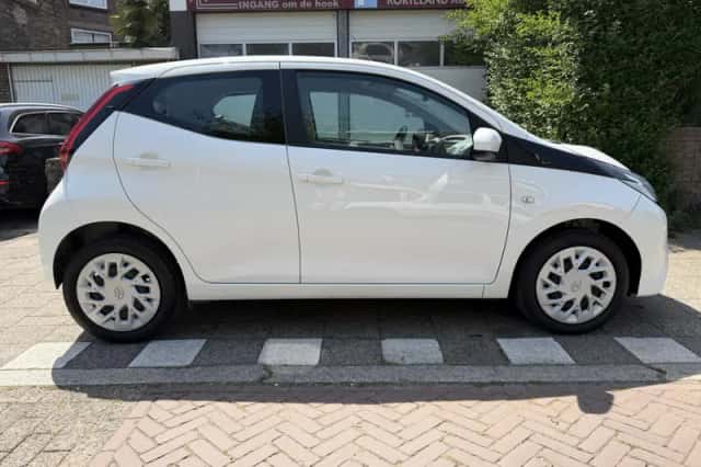 Toyota Aygo (0) thumbnail 4