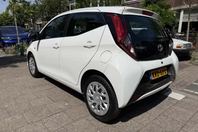 Toyota Aygo (0) thumbnail 6