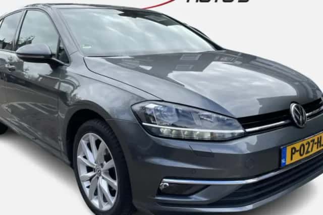 Volkswagen Golf (2018) thumbnail 1