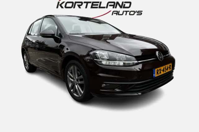 Volkswagen Golf (0) thumbnail 2