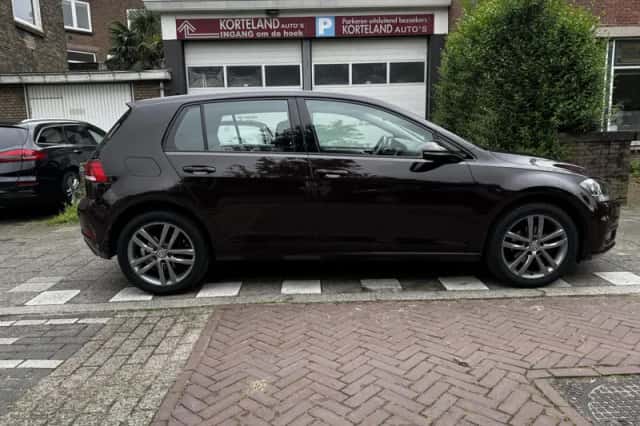 Volkswagen Golf (0) thumbnail 3