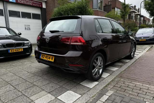 Volkswagen Golf (0) thumbnail 4
