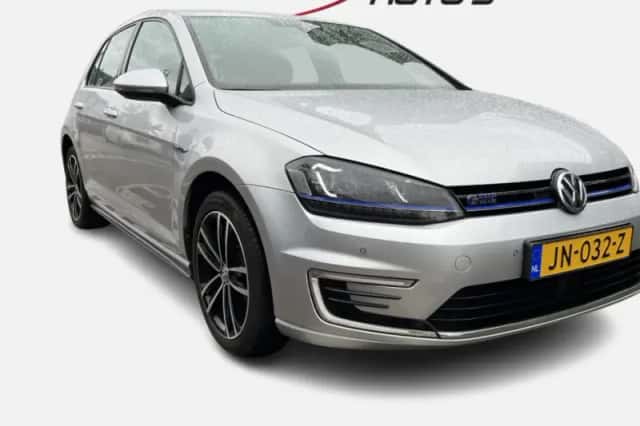 Volkswagen Golf (0) thumbnail 1