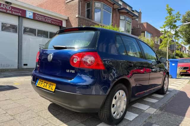 Volkswagen Golf (2006) thumbnail 3