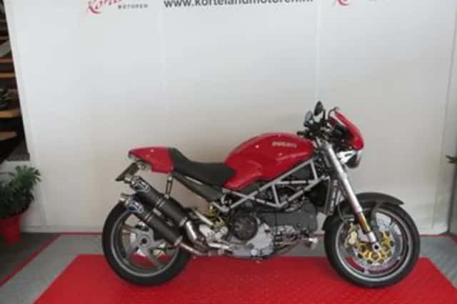 DUCATI M S4R (2005) thumbnail 1
