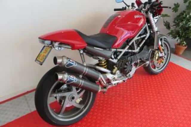 DUCATI M S4R (2005) thumbnail 3