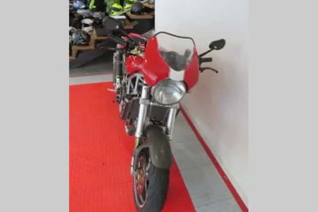 DUCATI M S4R (2005) thumbnail 6