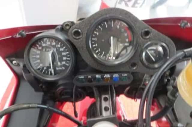 Honda CBR (1995) thumbnail 4
